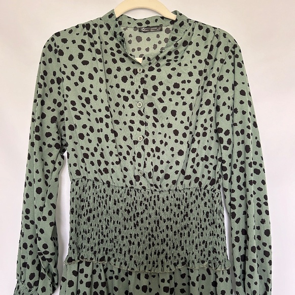 Pretty Garden Green and Black Animal Print Dress - Picture 3 of 10